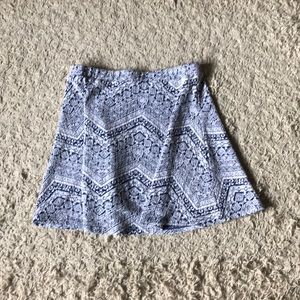 Brand new skirt, has a white/blue pattern (medium)